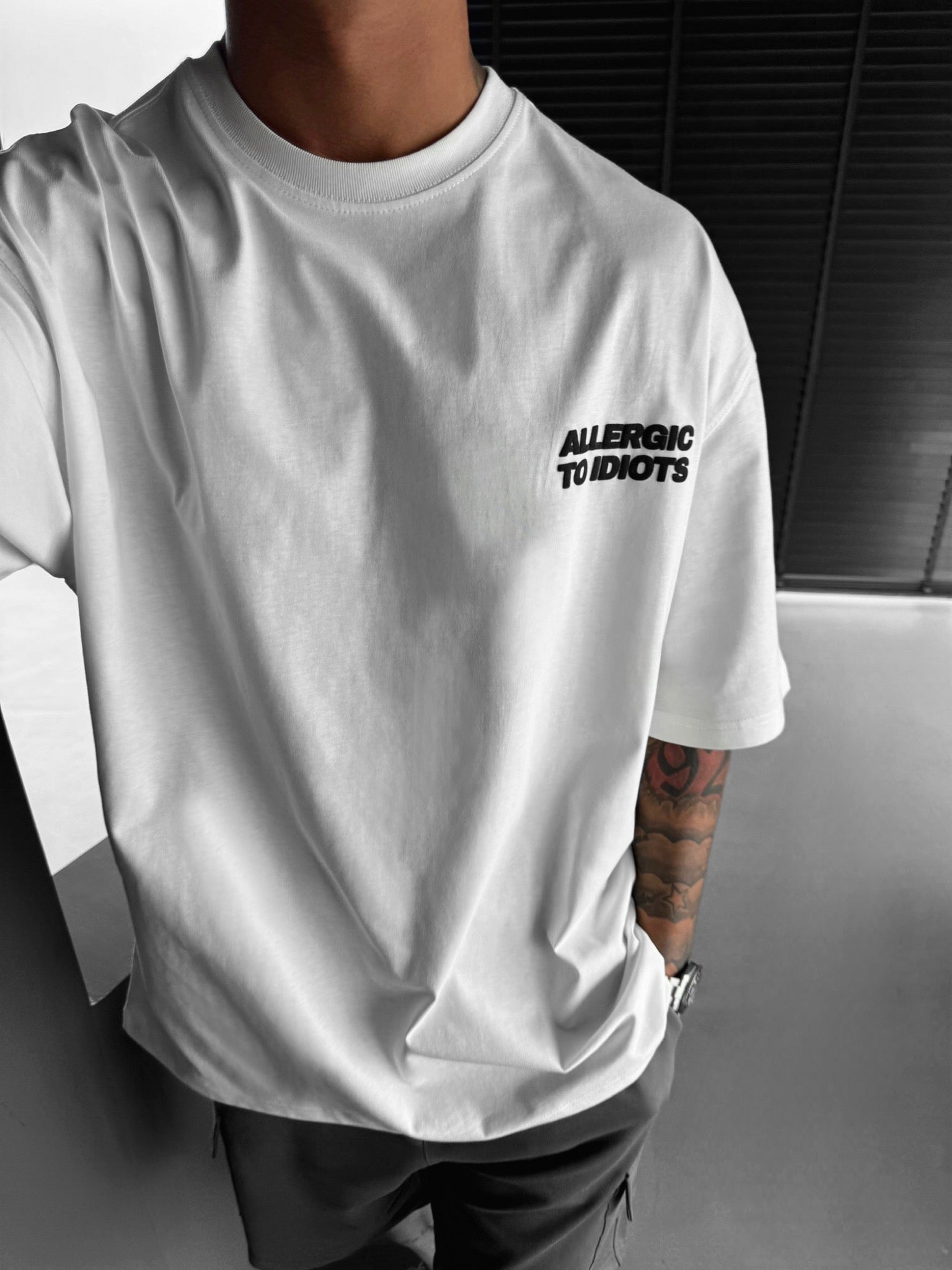1. Oversize Statement T-shirt - Ecru