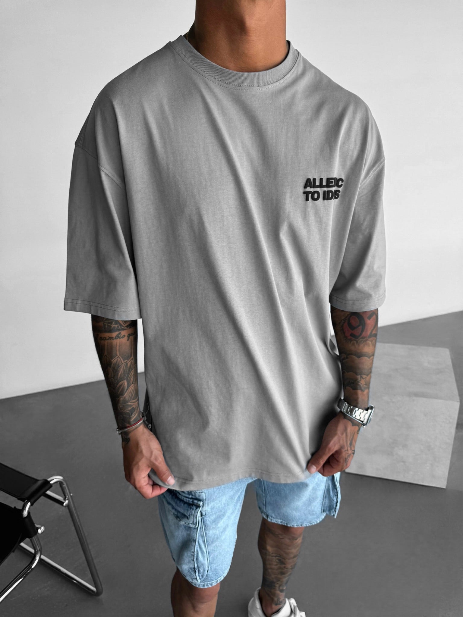 Oversize Statement T-shirt - Grey
