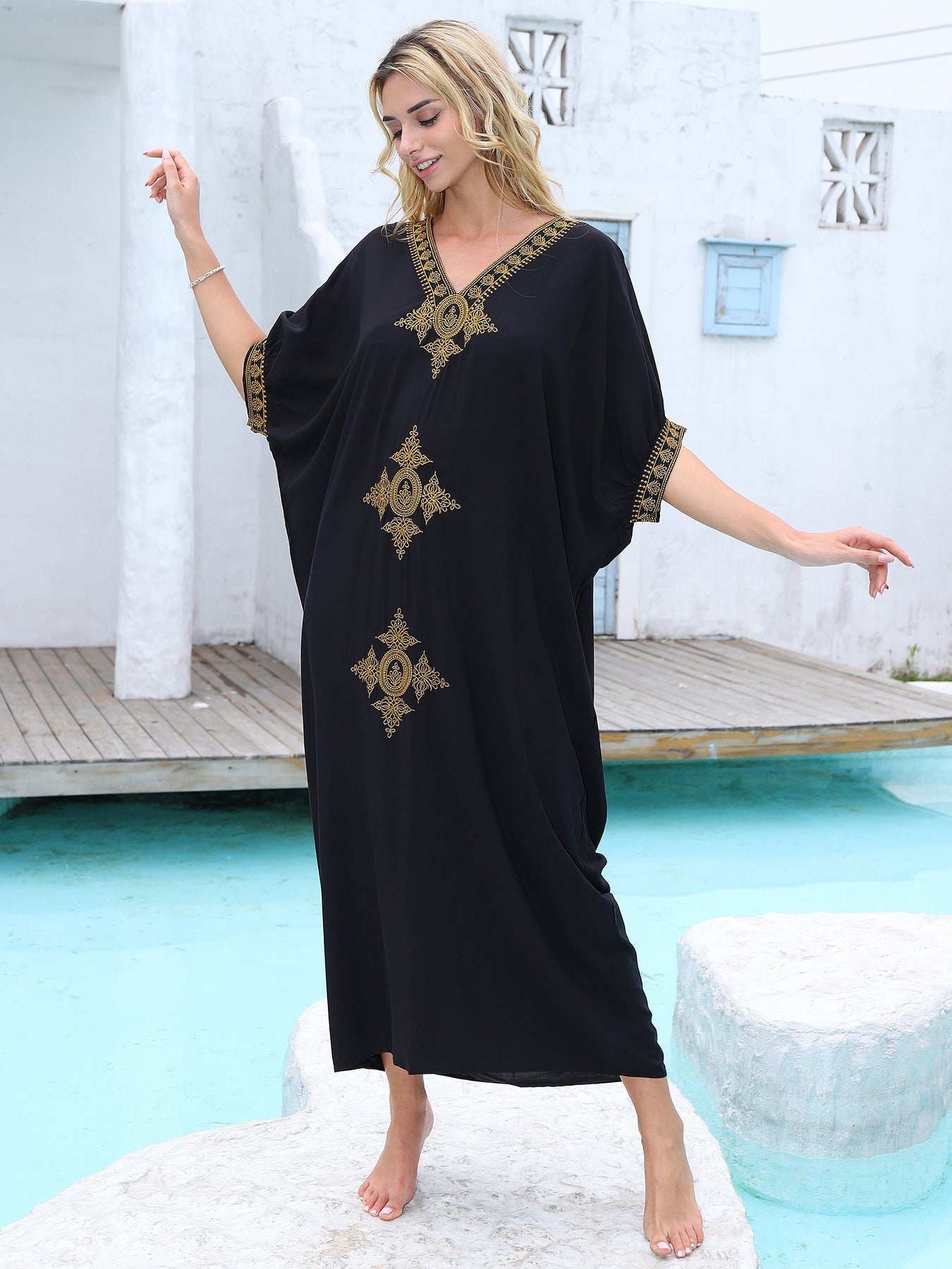 Robe d'Été Brodée en Bambou