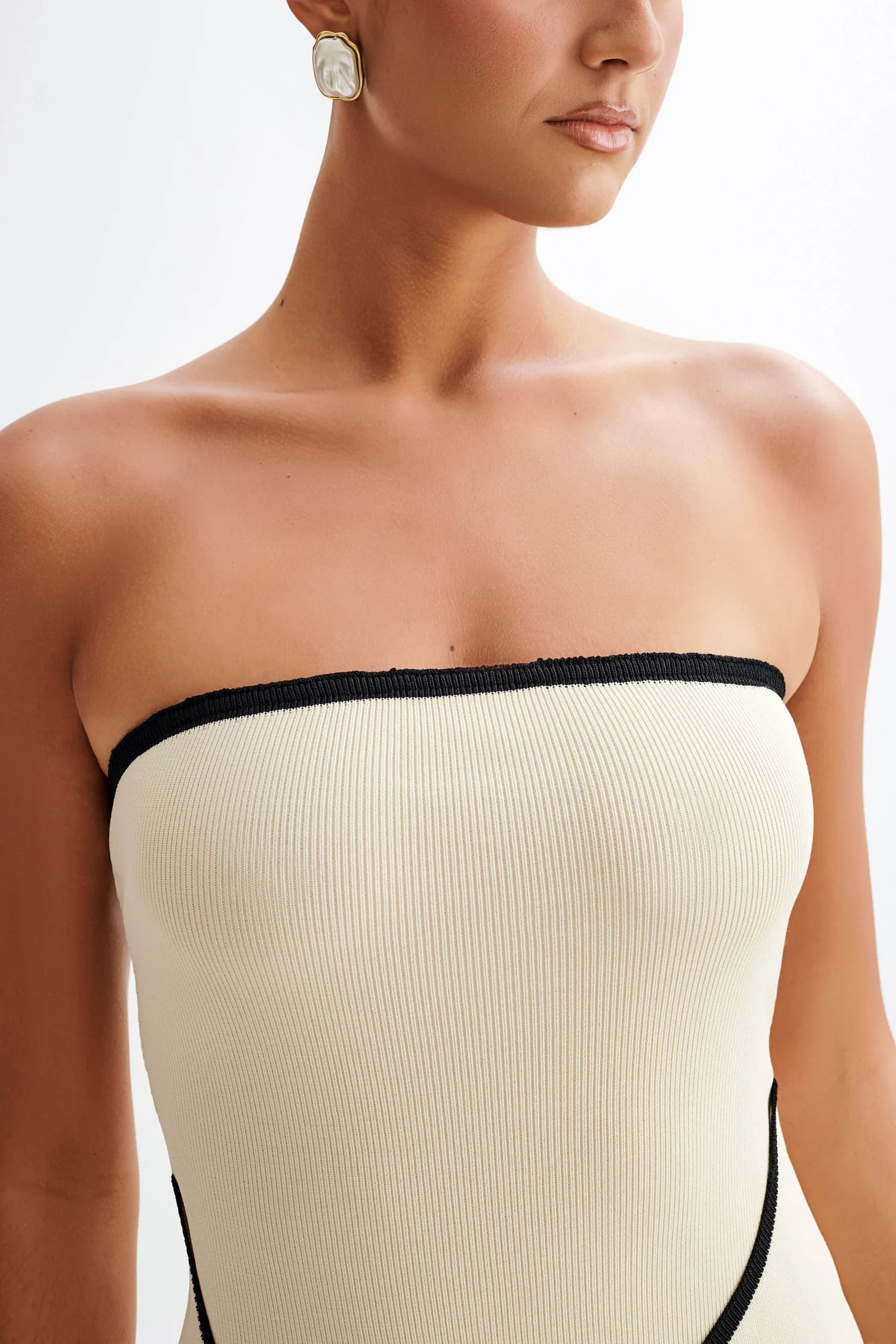 Élise | Robe Mini Tricotée Sans Bretelles