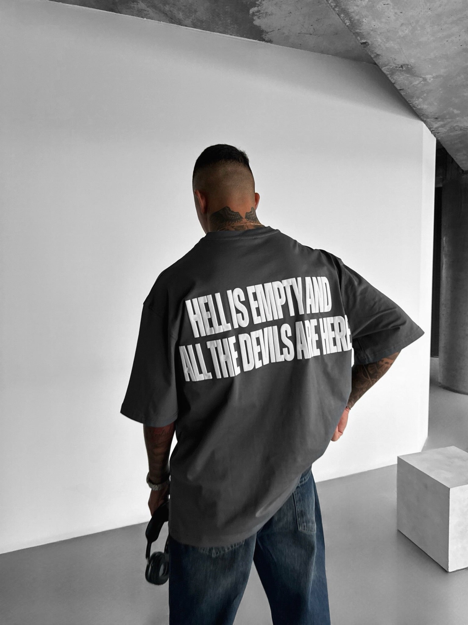 1. Oversize Statement T-shirt - Ecru