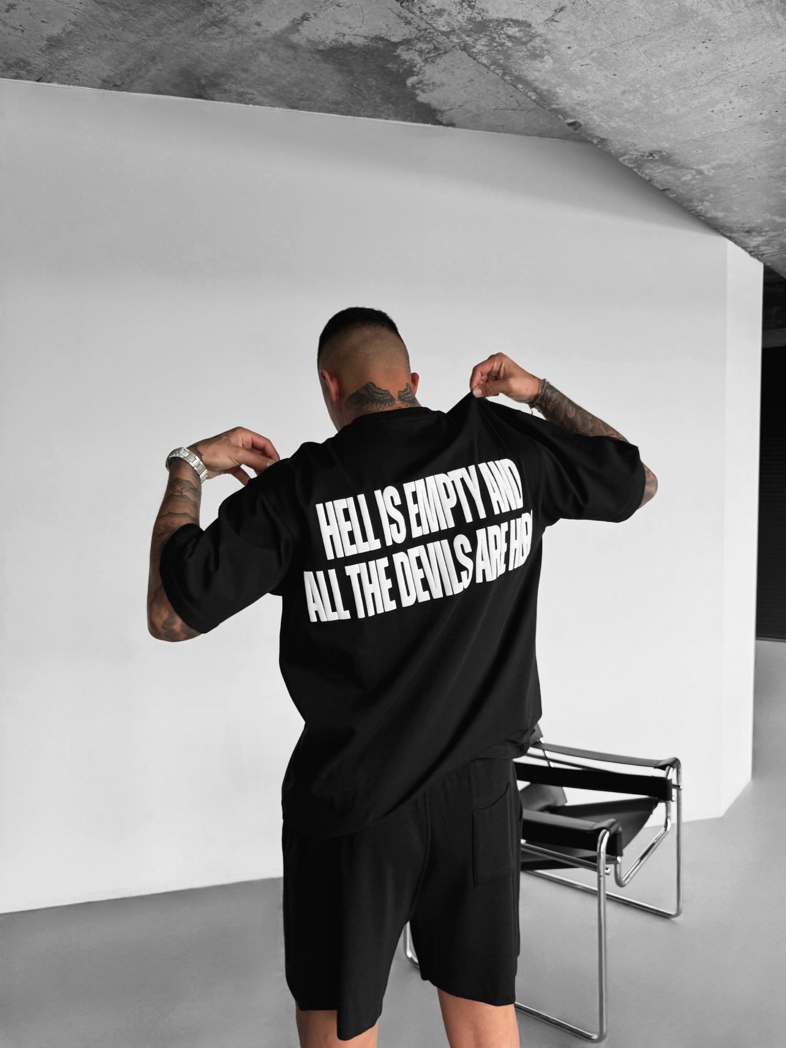1. Oversize Statement T-shirt - Ecru