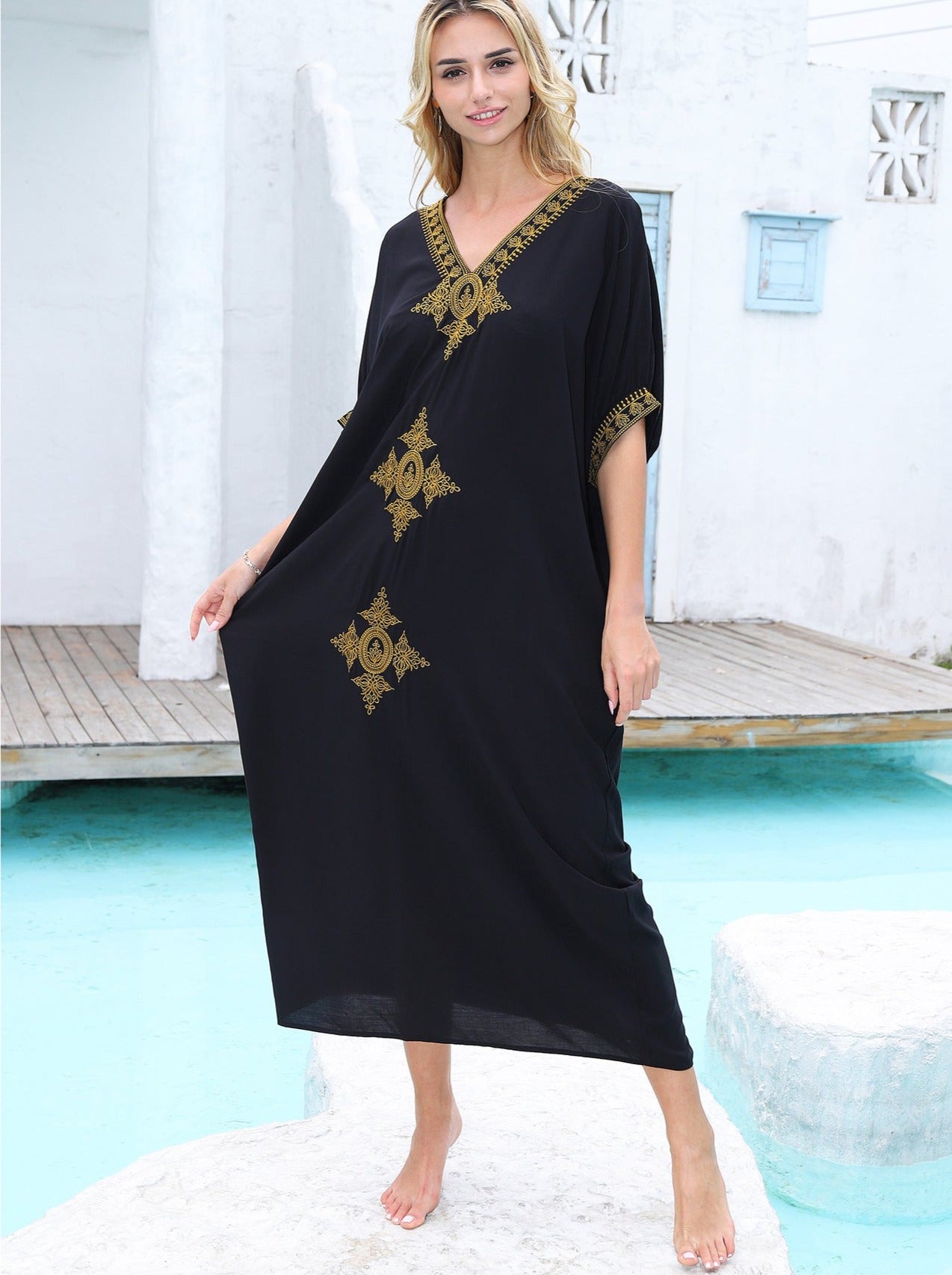 Robe d'Été Brodée en Bambou