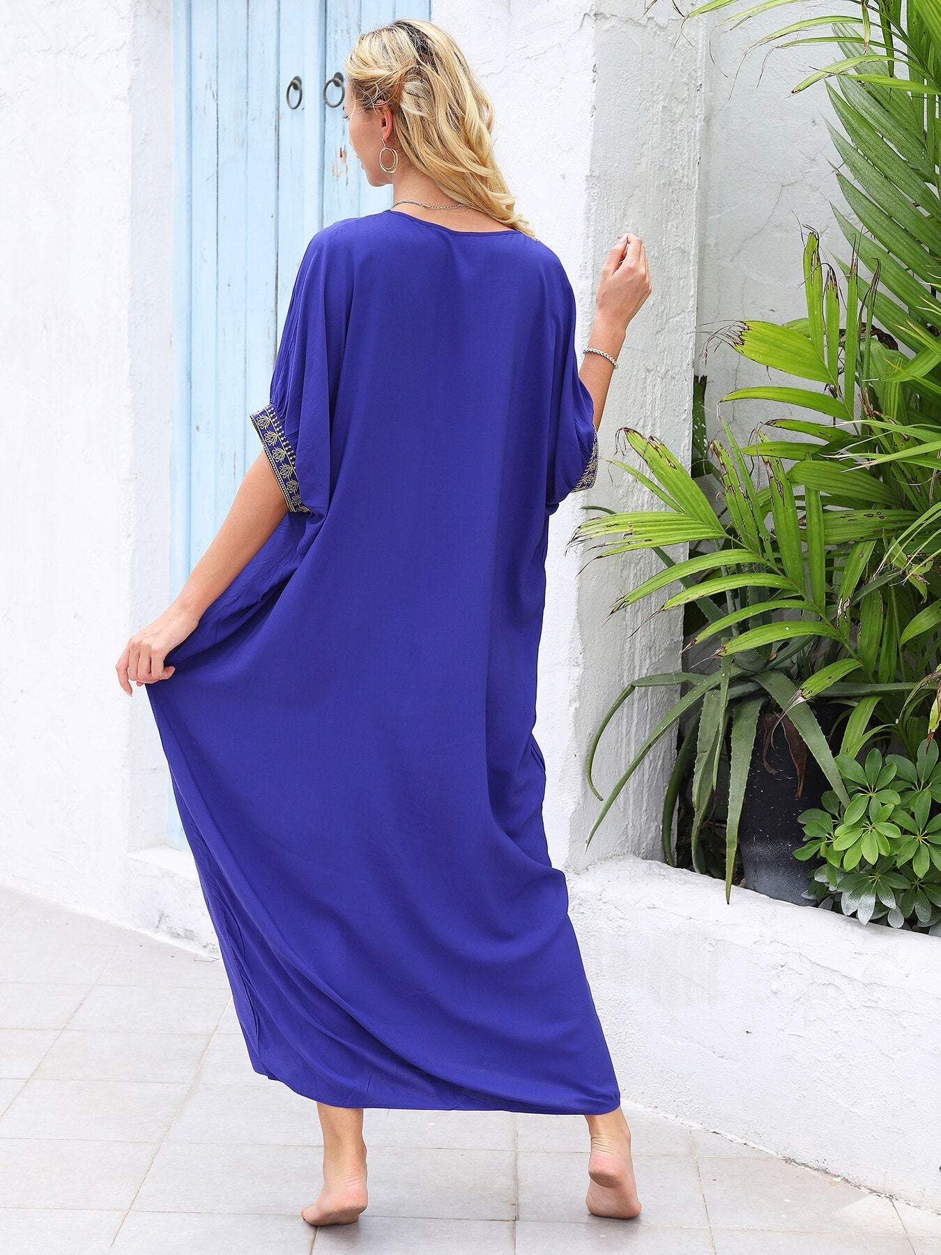 Robe d'Été Brodée en Bambou